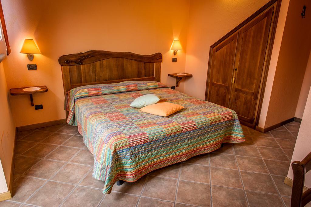 Al Pasche Bed & Breakfast Dronero Oda fotoğraf