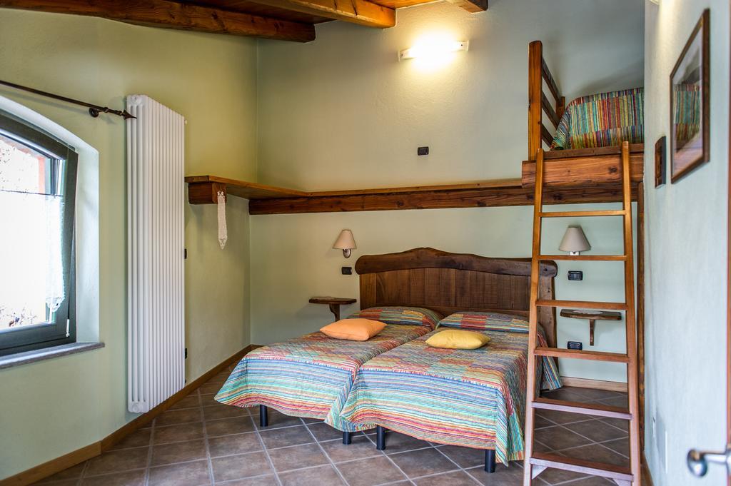 Al Pasche Bed & Breakfast Dronero Oda fotoğraf